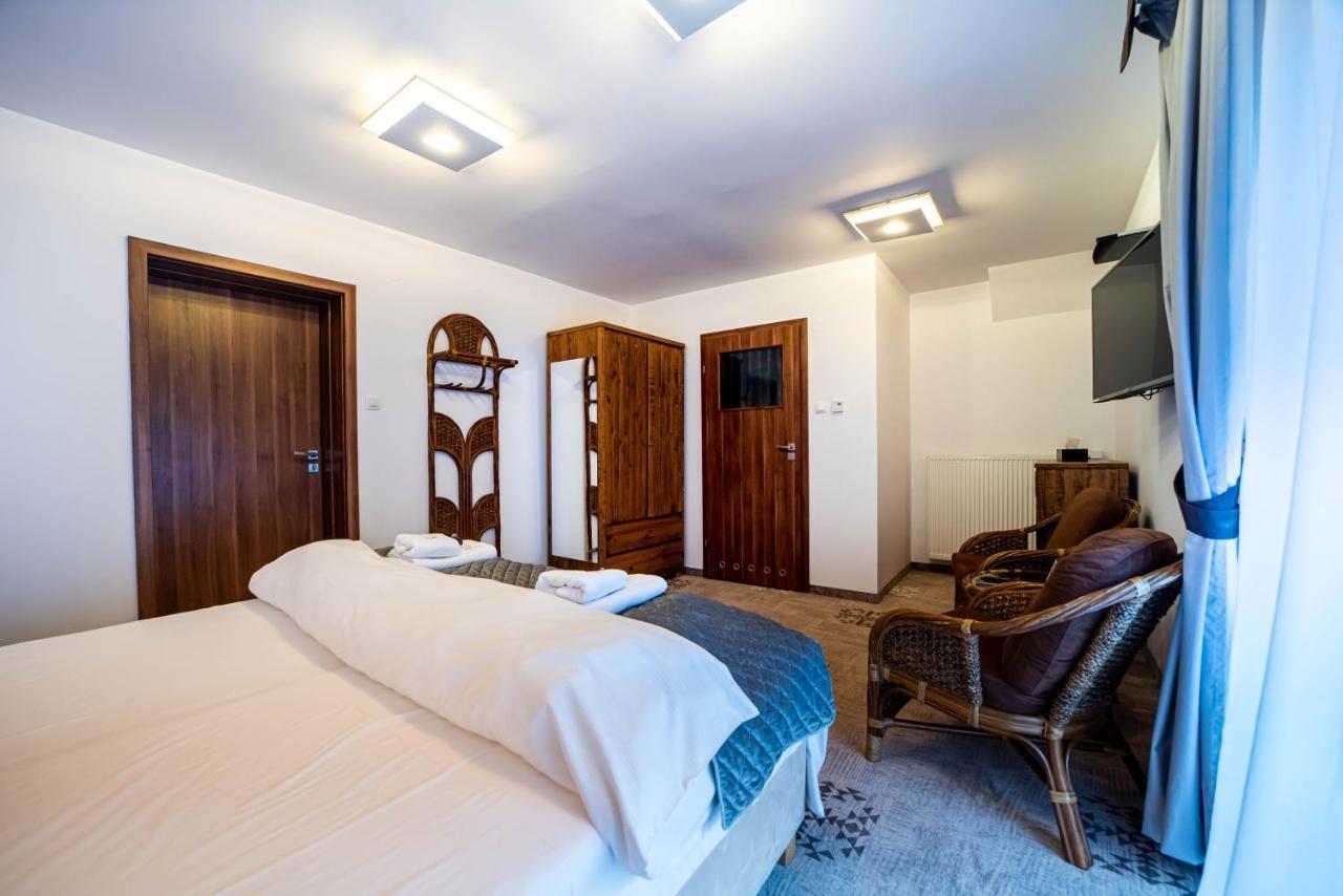 Apartamenty Przy Hotelu Zywieckim Przylekow Buitenkant foto