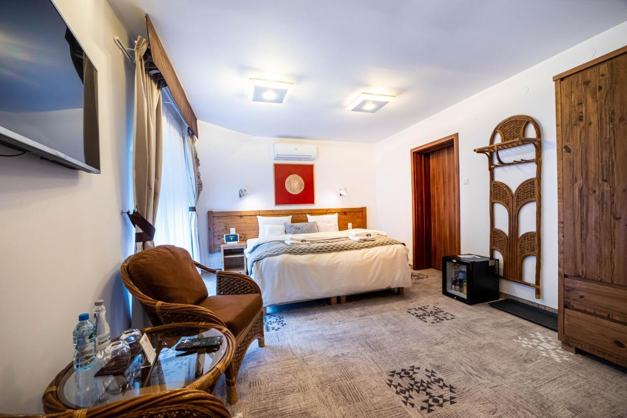 Apartamenty Przy Hotelu Zywieckim Przylekow Buitenkant foto